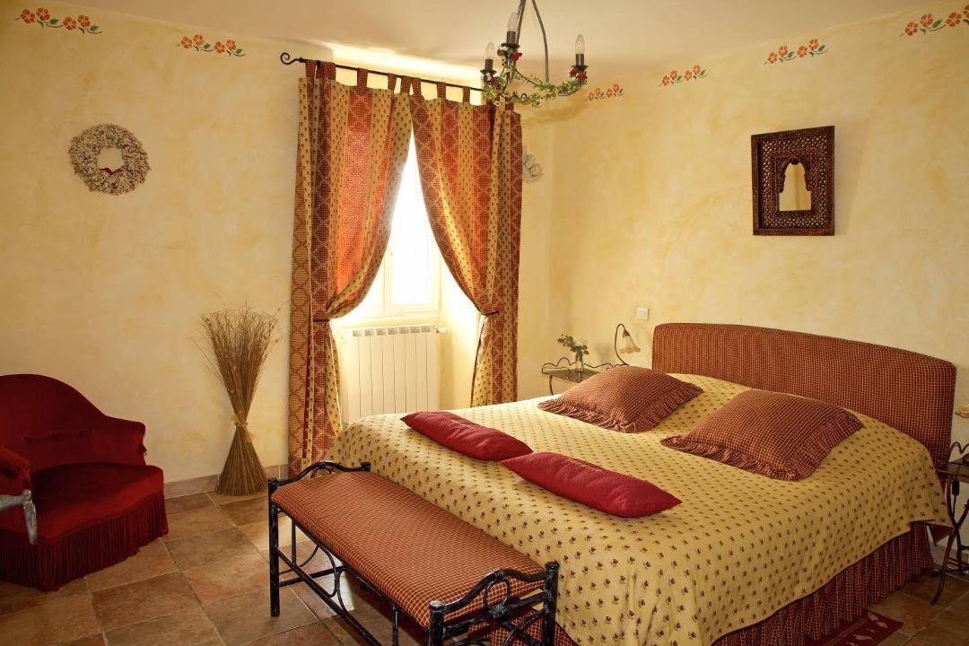 Photo of Bedroom in Murs