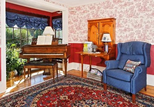 Photo of Others in Topsham