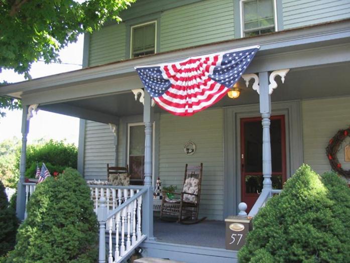 Photo of Others in Topsham