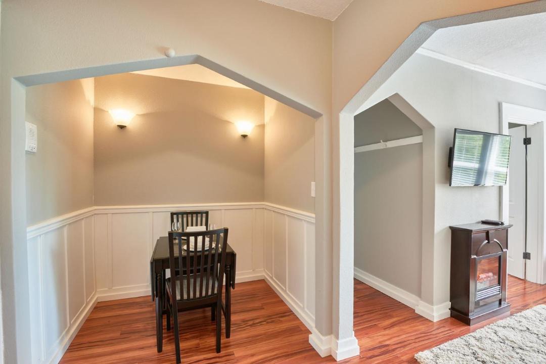 Photo of Others in Newberg