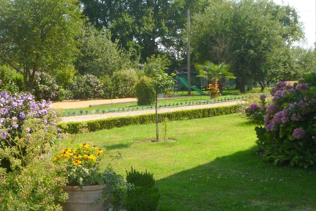 Photo of Others in Vicq-sur-Nahon