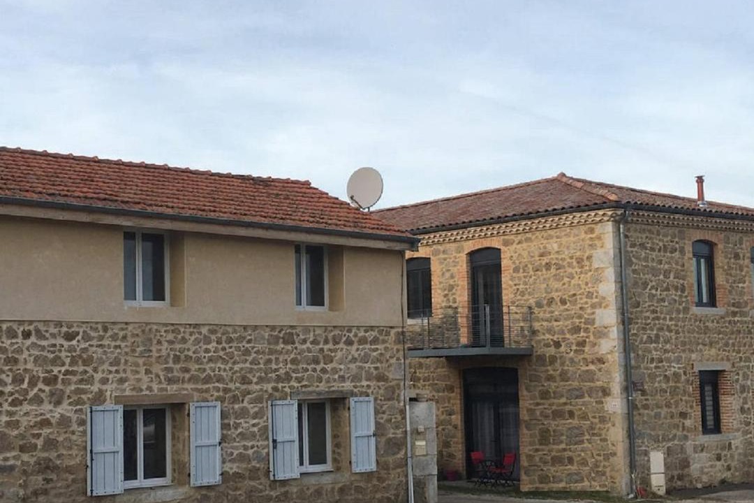 Photo of Buildings in Roisey