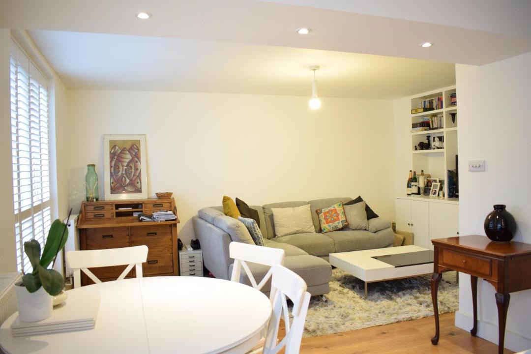 Photo of Livingroom in Latchmere