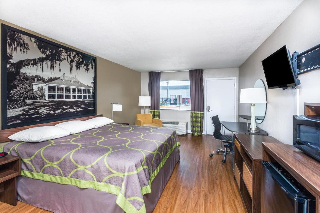 Photo of Bedroom in Opelousas
