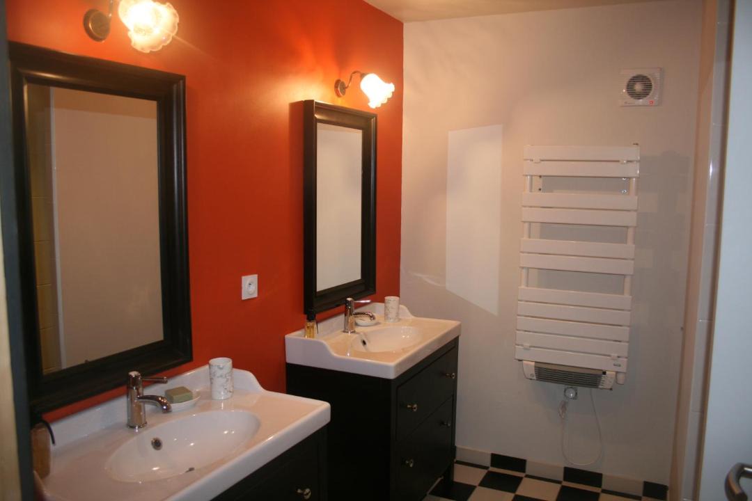 Photo of Bathroom in Logonna-Daoulas