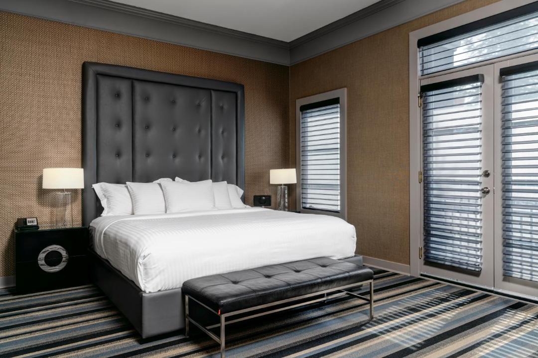 Photo of Others in Kensington