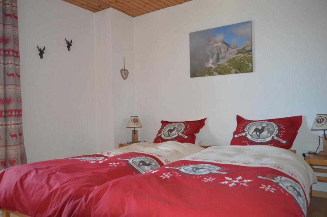 Photo of Bedroom in Vex