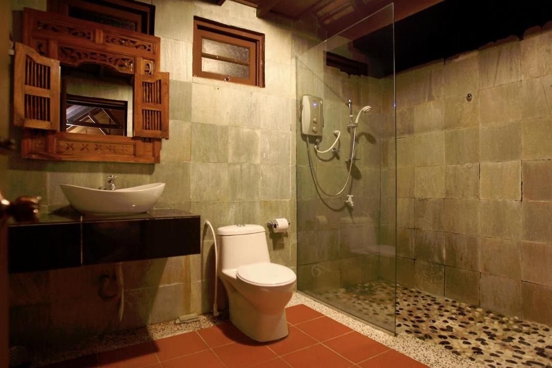 Photo of Bathroom in Kampong Raja