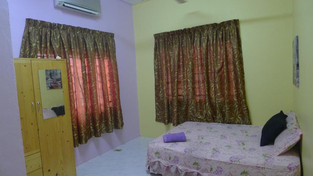 Photo of Bedroom in Kampung Sura