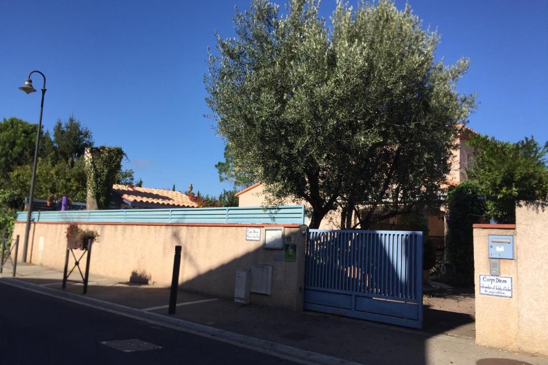 Photo of Buildings in Villeneuve-la-Riviere