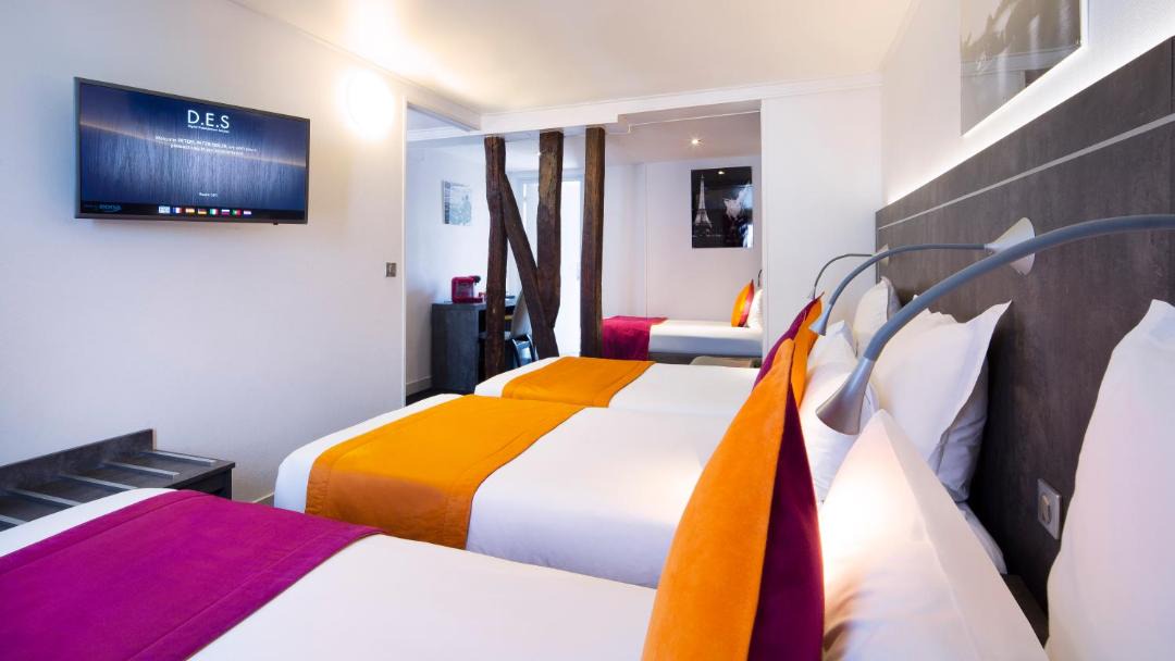 Photo of Bedroom in Arts-et-Metiers