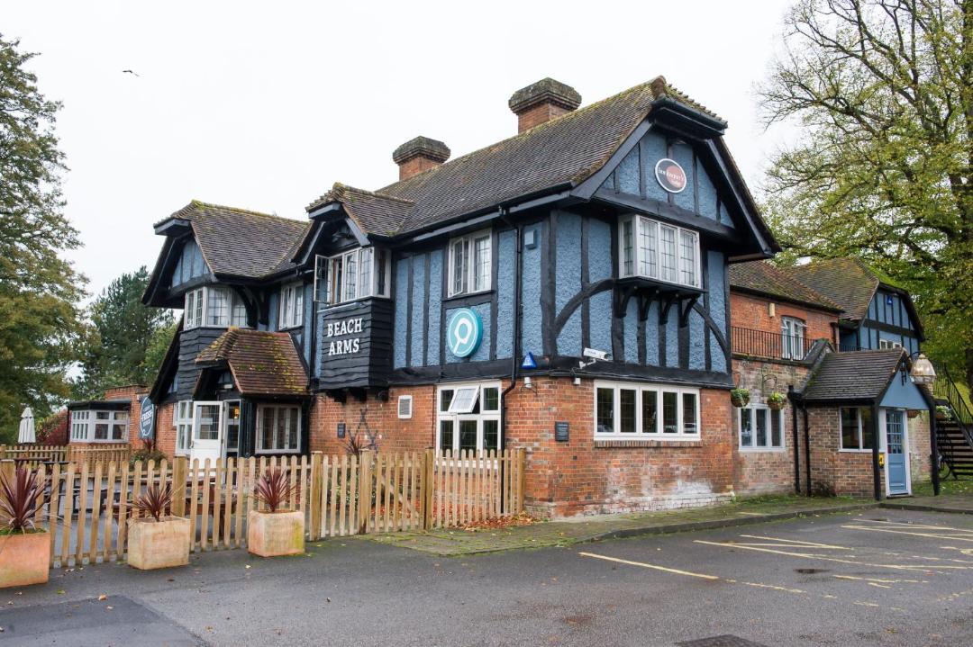 Photo of Others in Oakley