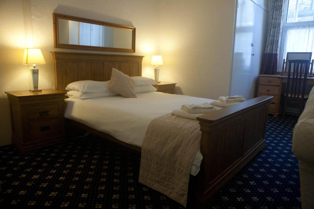 Photo of Bedroom in Clevedon