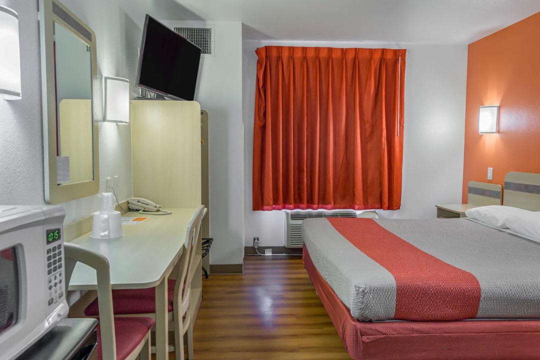 Photo of Bedroom in Redmond