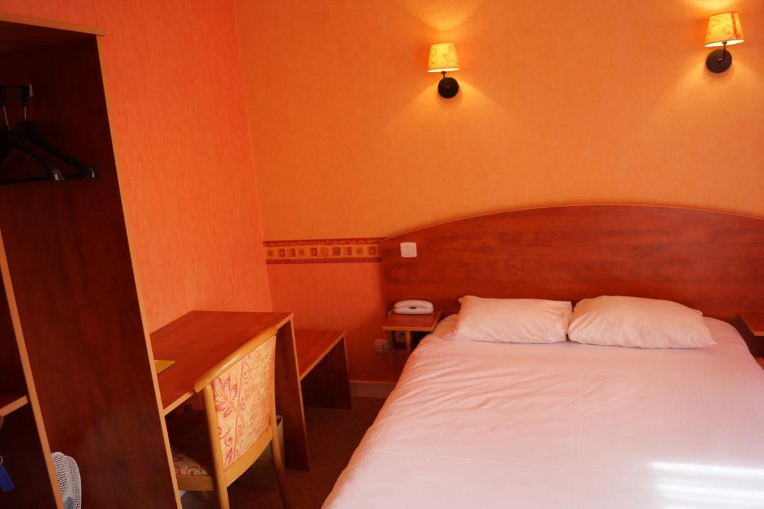 Photo of Others in Vivy