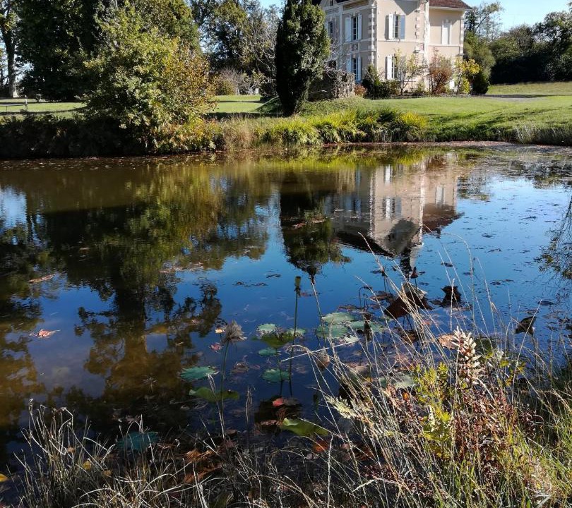 Photo of Others in Laglorieuse