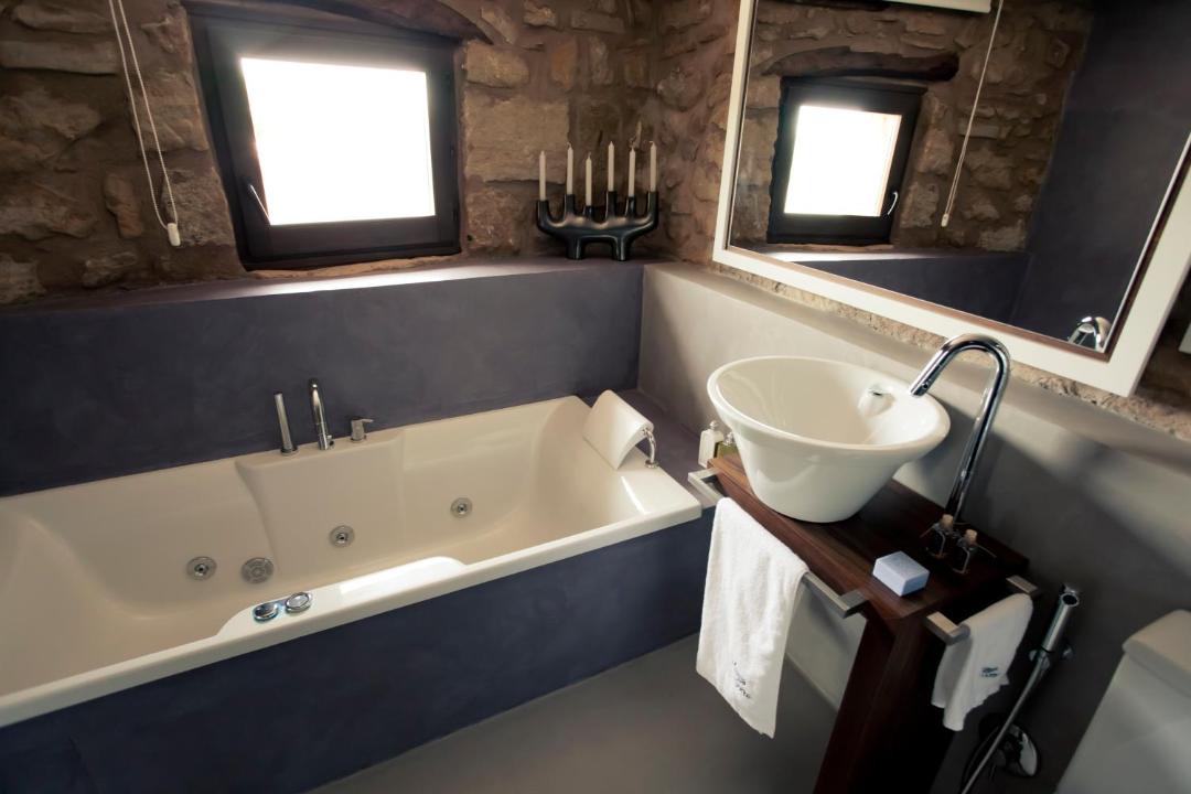 Photo of Bathroom in Mora de Rubielos