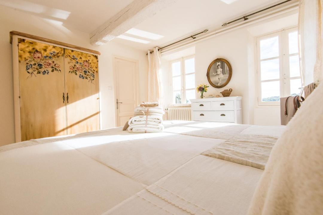 Photo of Bedroom in Roullens