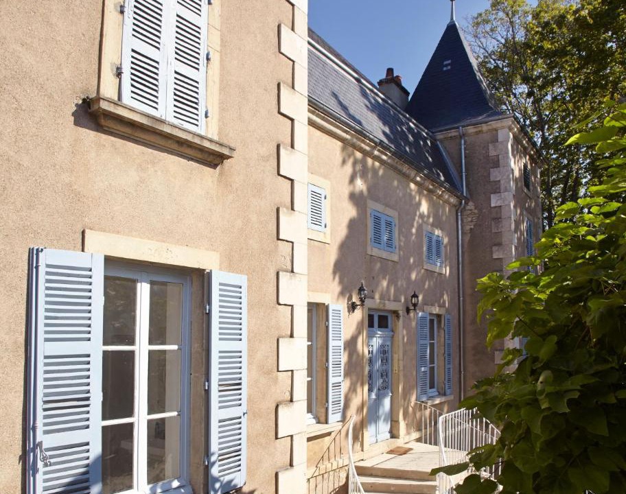 Photo of Others in Rully