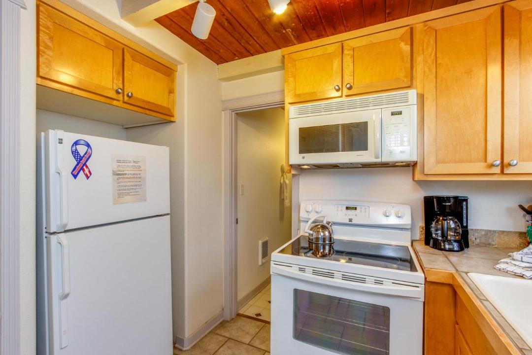 Photo of Kitchen in Depoe Bay