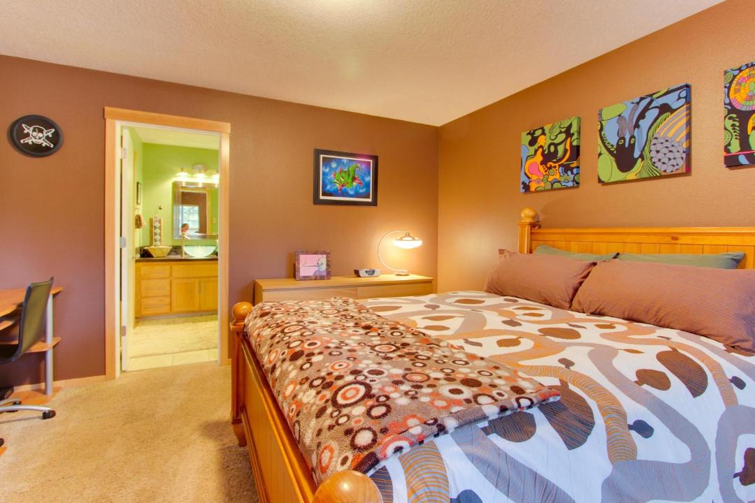 Photo of Bedroom in Kiwanda Shores