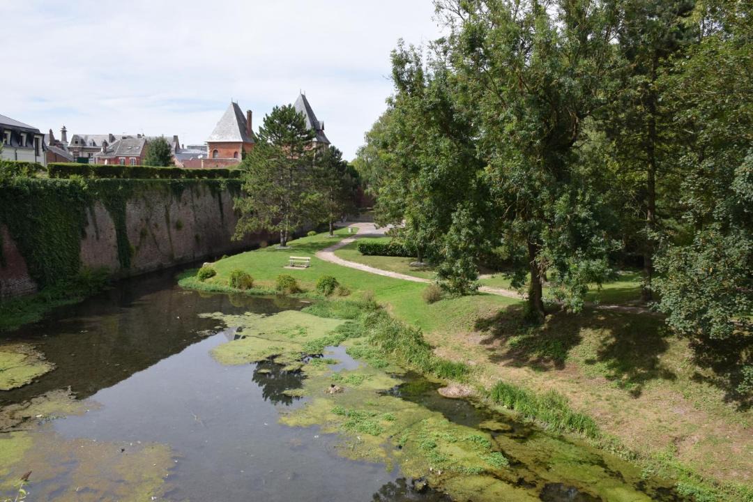 Photo of Others in Peronne