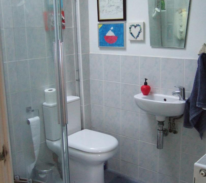 Photo of Bathroom in St Margaret's at Cliffe