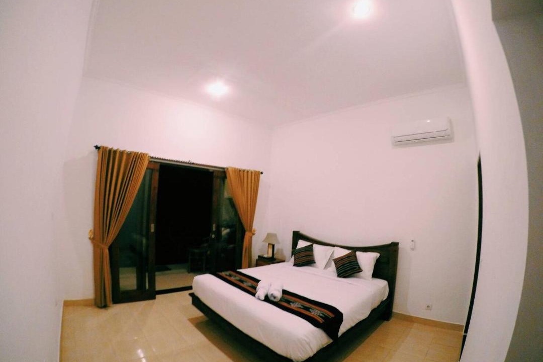 Photo of Others in Mushroom Bay