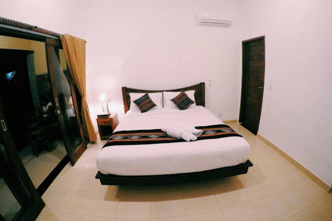 Photo of Others in Mushroom Bay