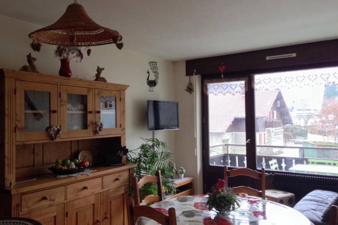 Photo of Others in Thones