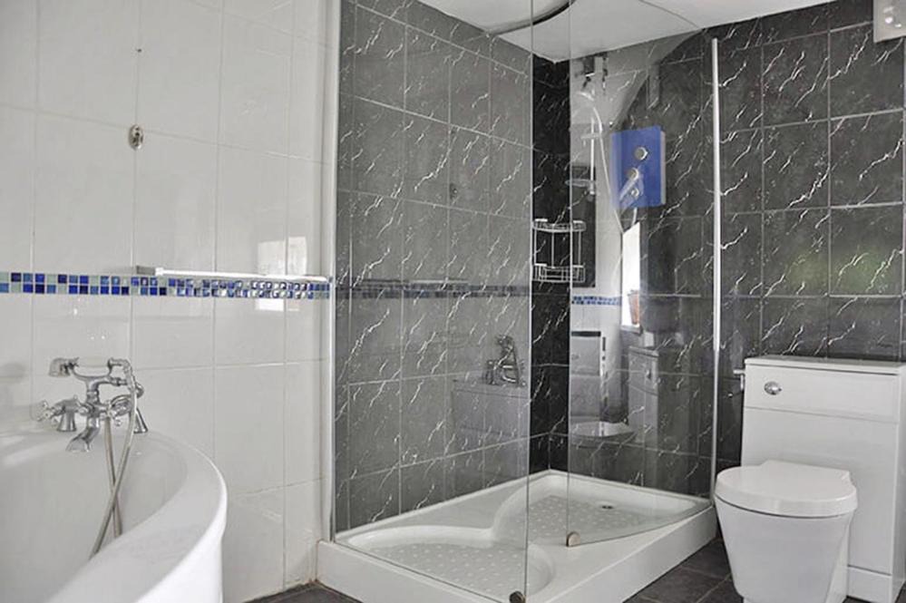 Photo of Bathroom in St. Keyne