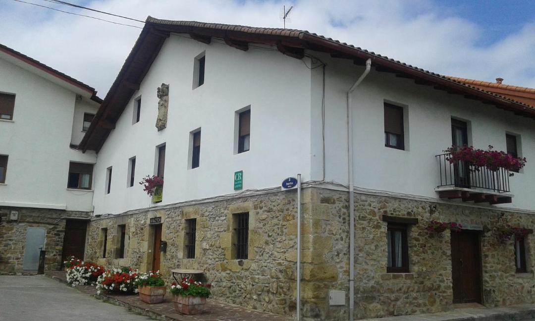Photo of Buildings in Zubieta