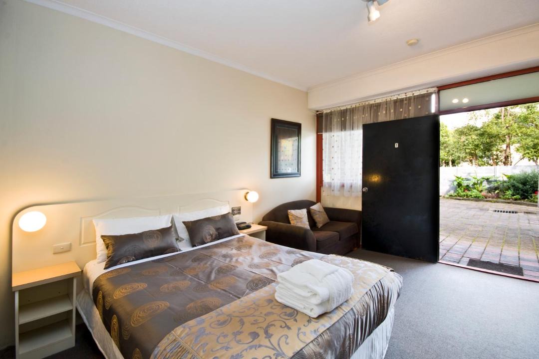 Photo of Others in Lorne