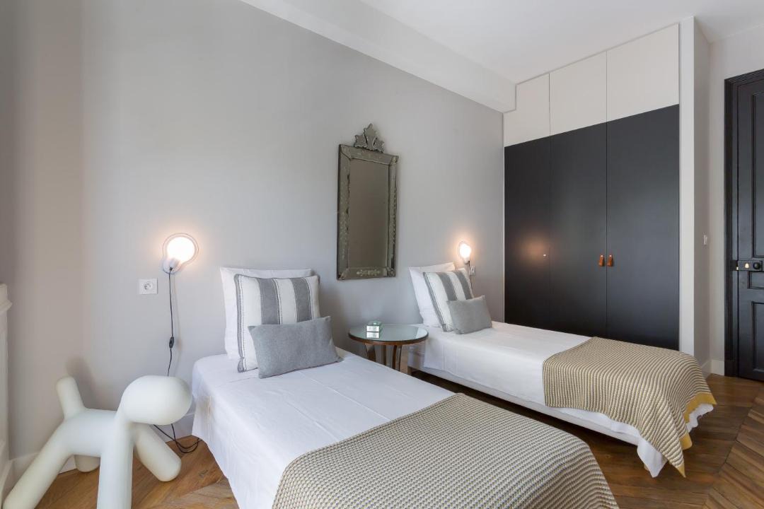 Photo of Bedroom in Griffon - Royale