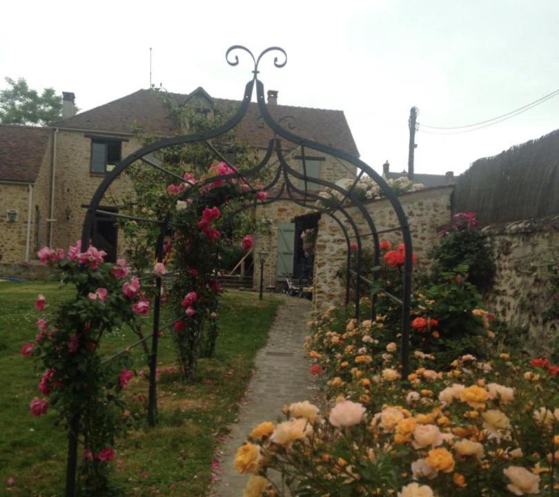 Photo of Buildings in Saint Germain les Arpajon