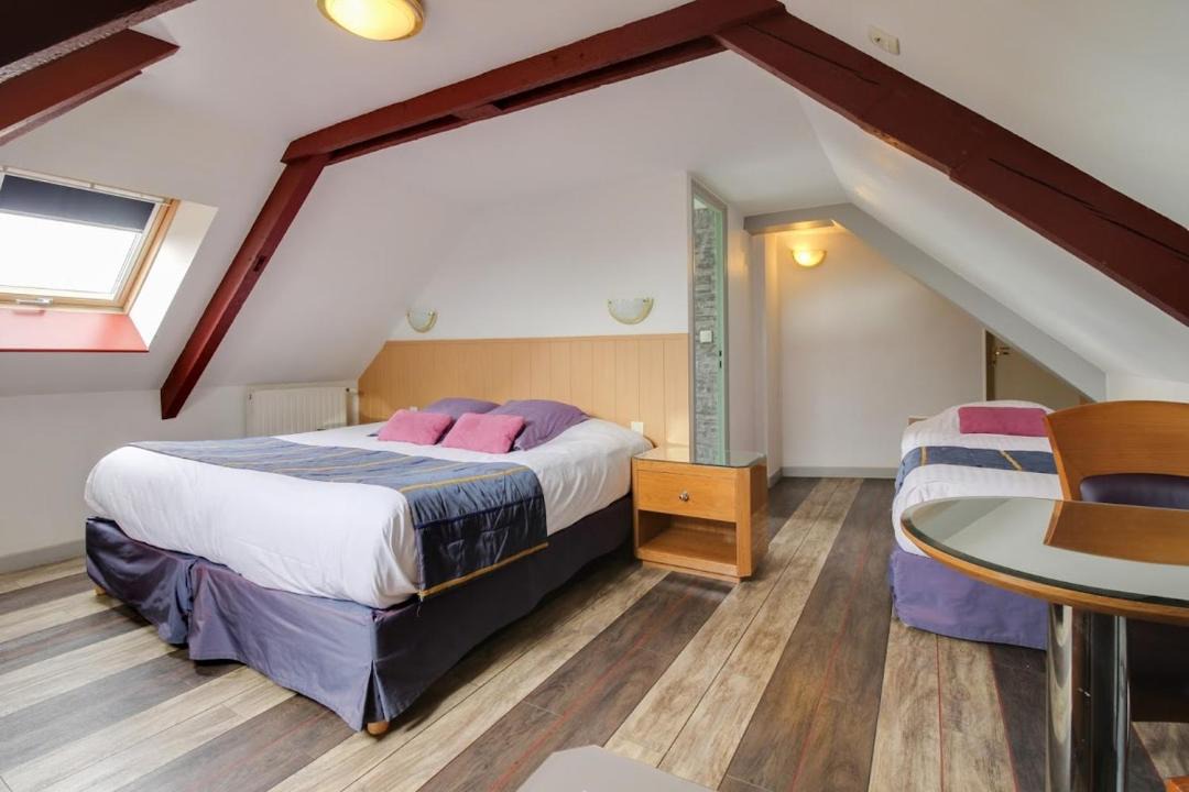 Photo of Bedroom in Guingamp