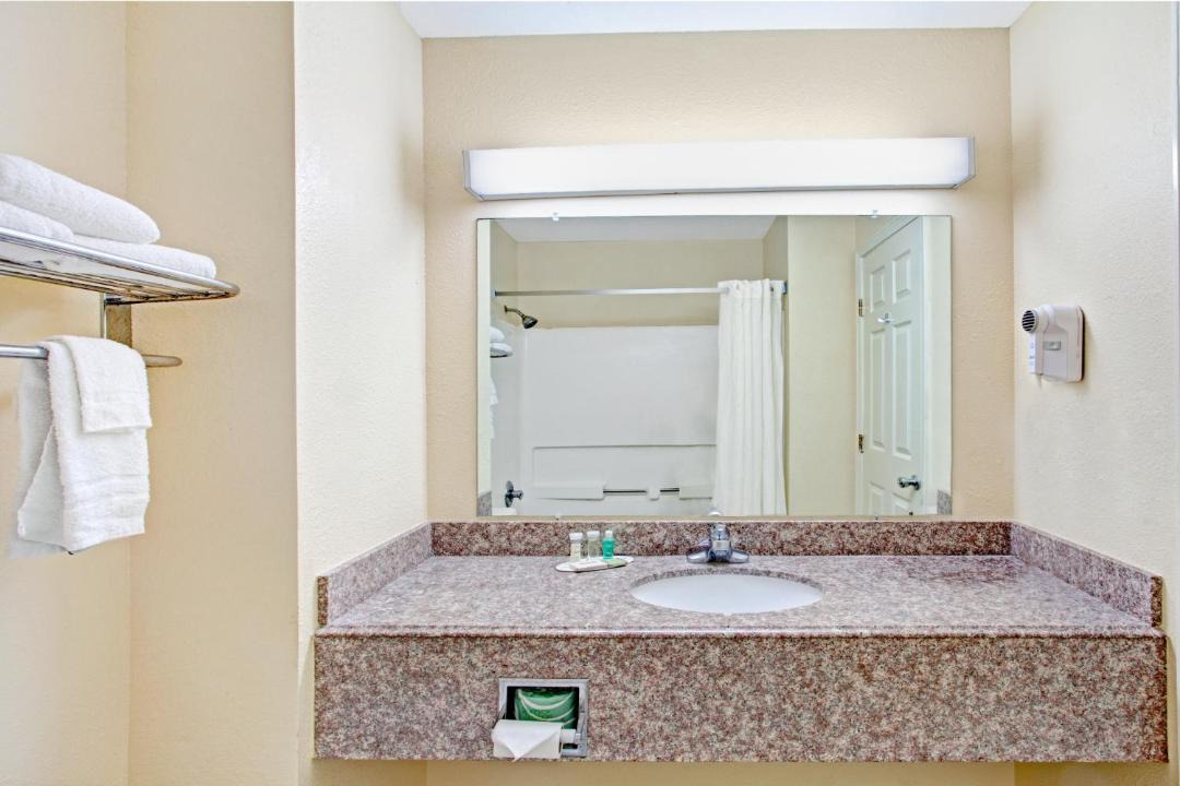 Photo of Bathroom in Forrest City