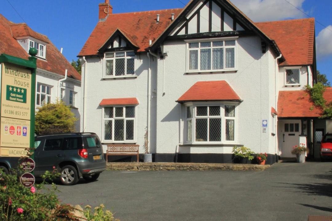 Photo of Buildings in Broadway