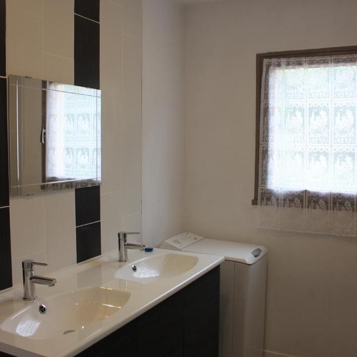 Photo of Bathroom in Champigny-sur-Veude