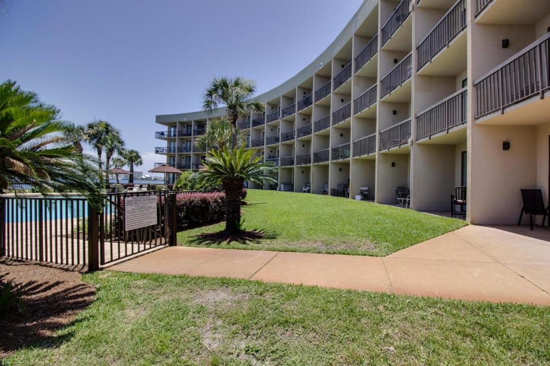 Photo of Buildings in Fort Walton Beach