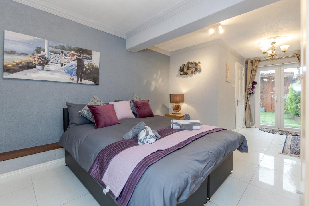 Photo of Others in Watford