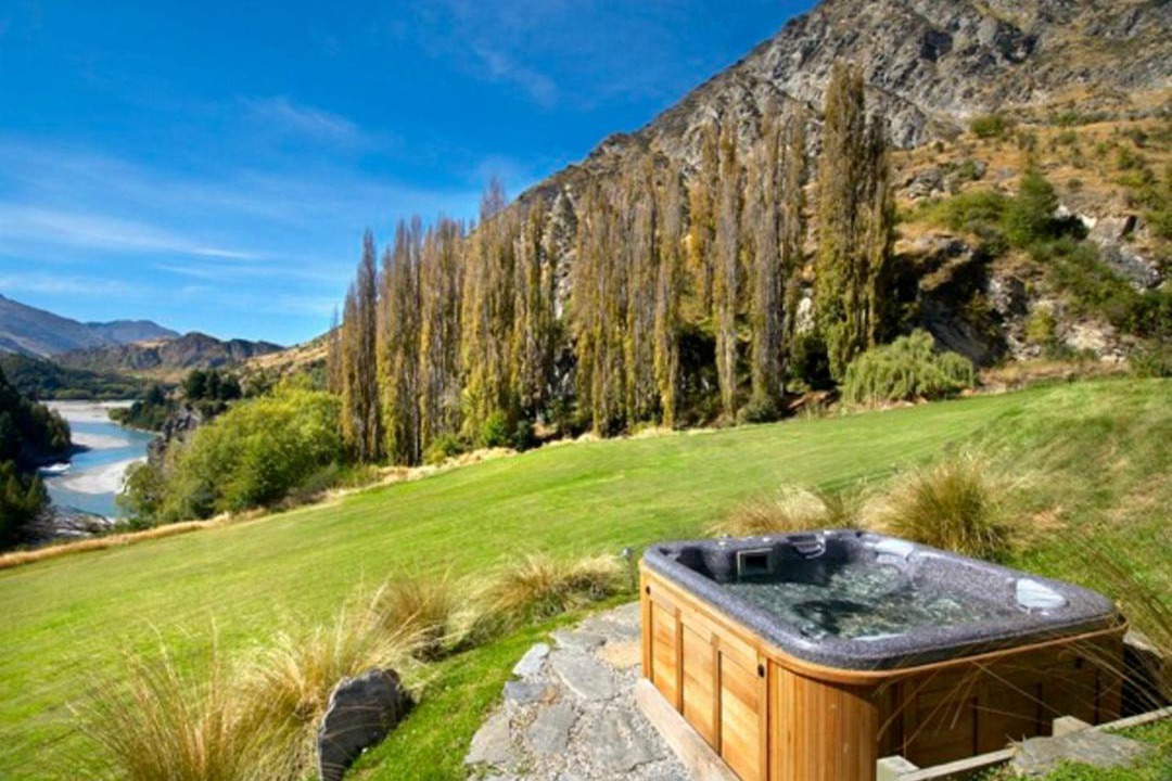 Photo of Others in Arthur's Point