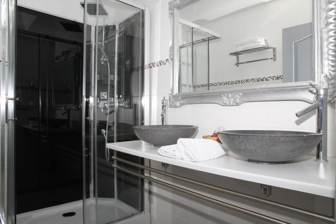 Photo of Bathroom in Pezenas