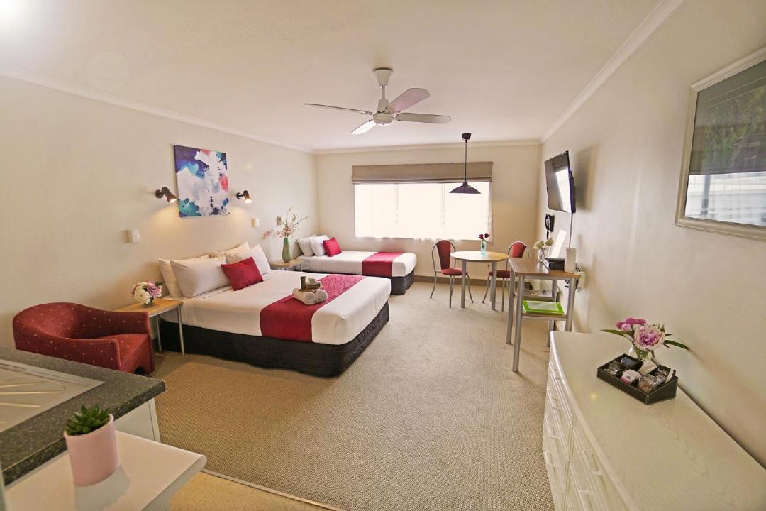 Photo of Others in Hamilton Lake