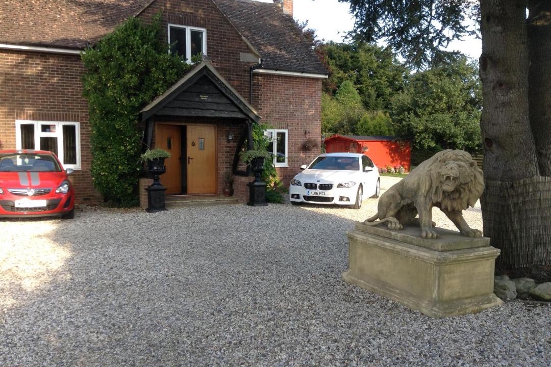 Photo of Others in Broad Hinton