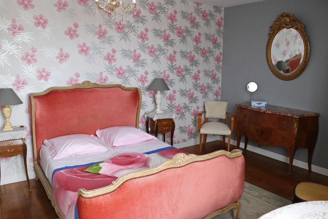 Photo of Bedroom in Saint-Pol-de-Leon