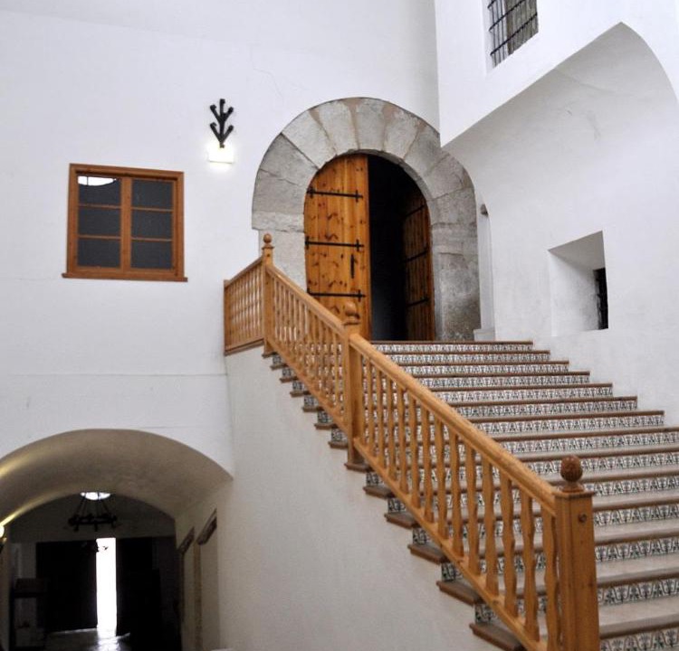 Photo of Buildings in Lecinena