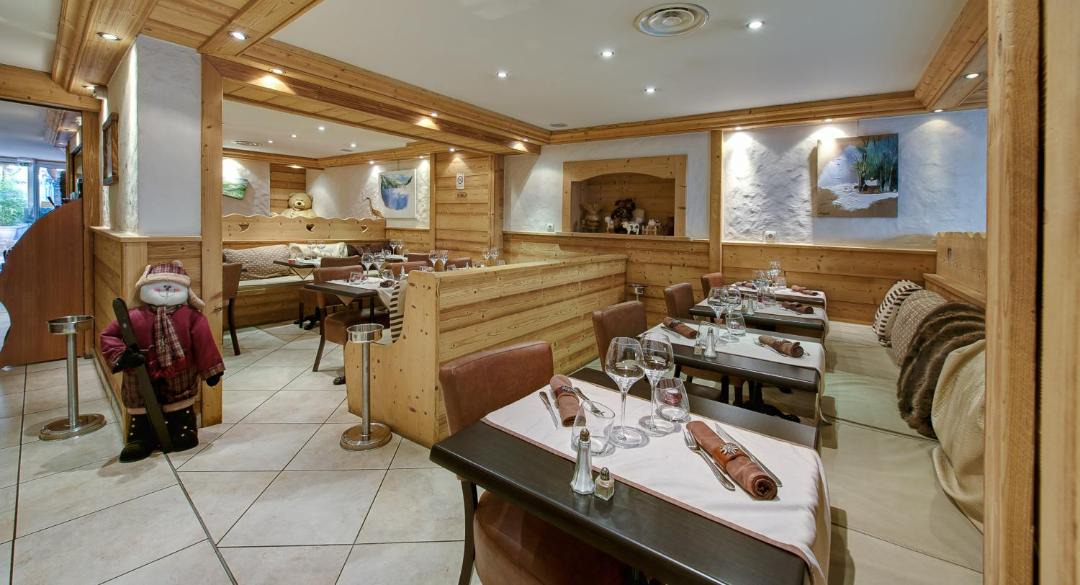 Photo of Others in Thones