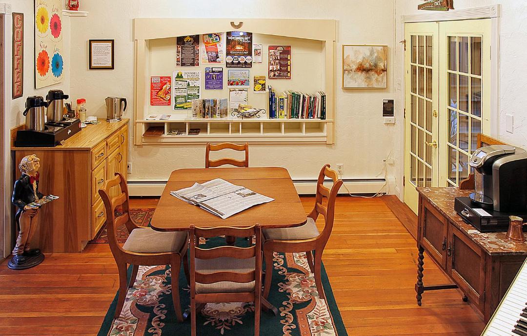 Photo of Livingroom in Fish Creek