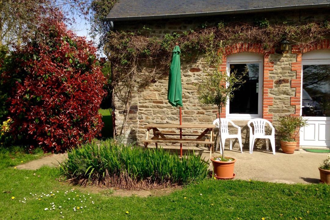 Photo of Others in La Croix-Hellean